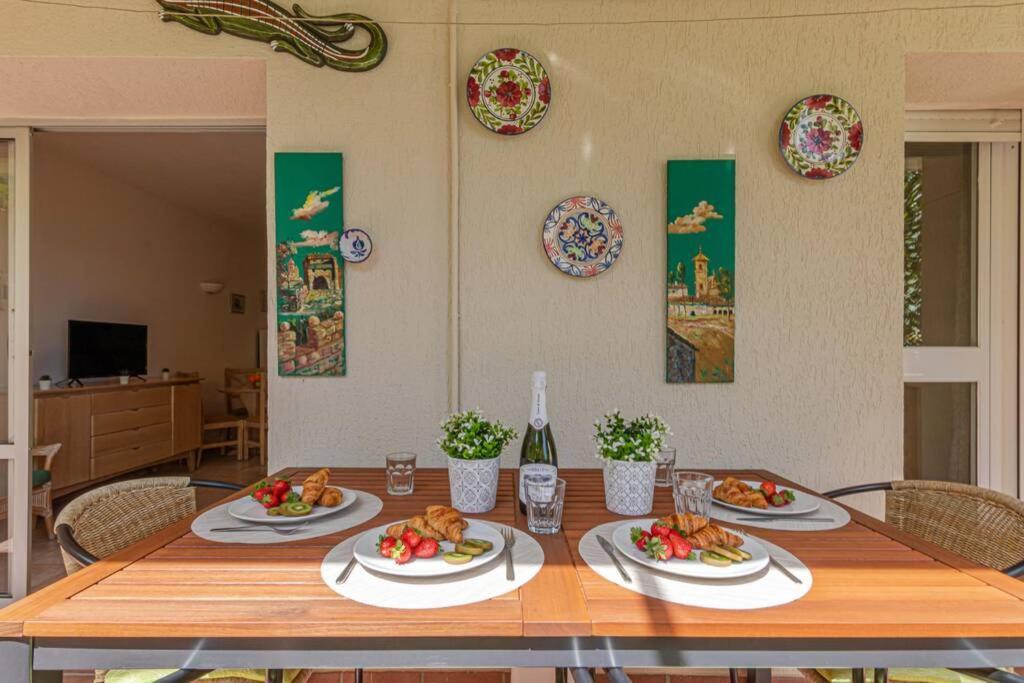 797 Holiday Rentals- Precioso Piso Con Vistas Al Jardin En Benalbeach Benalmadena Ngoại thất bức ảnh