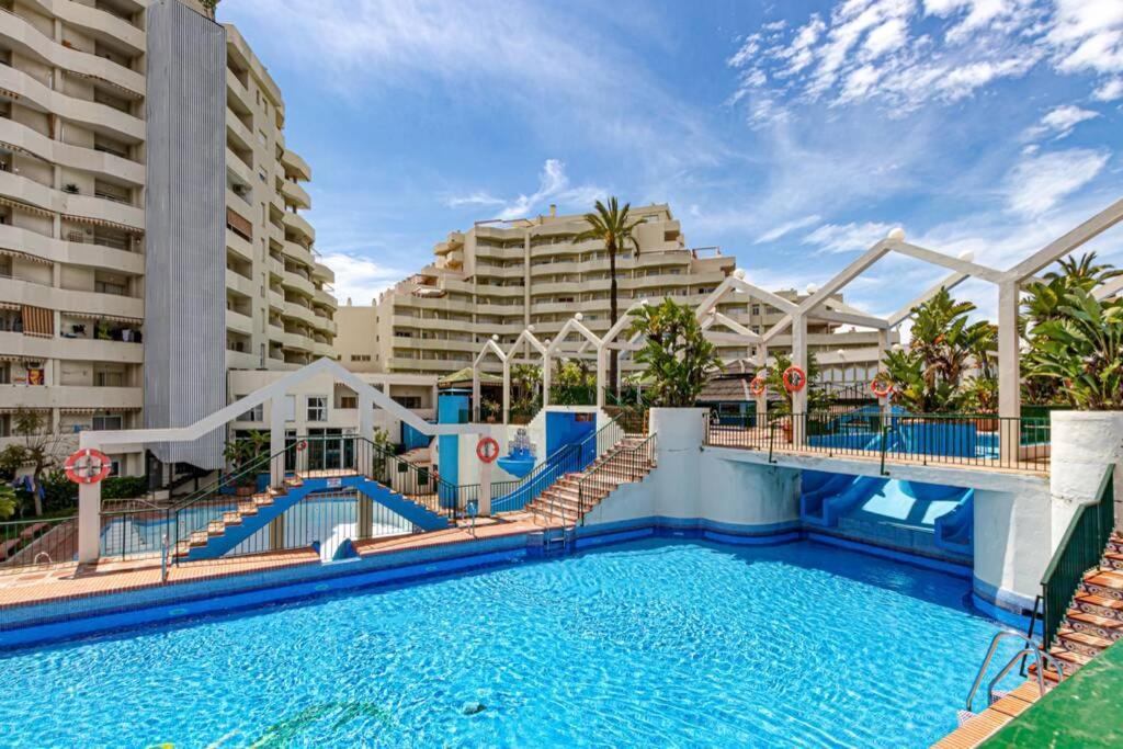 797 Holiday Rentals- Precioso Piso Con Vistas Al Jardin En Benalbeach Benalmadena Ngoại thất bức ảnh